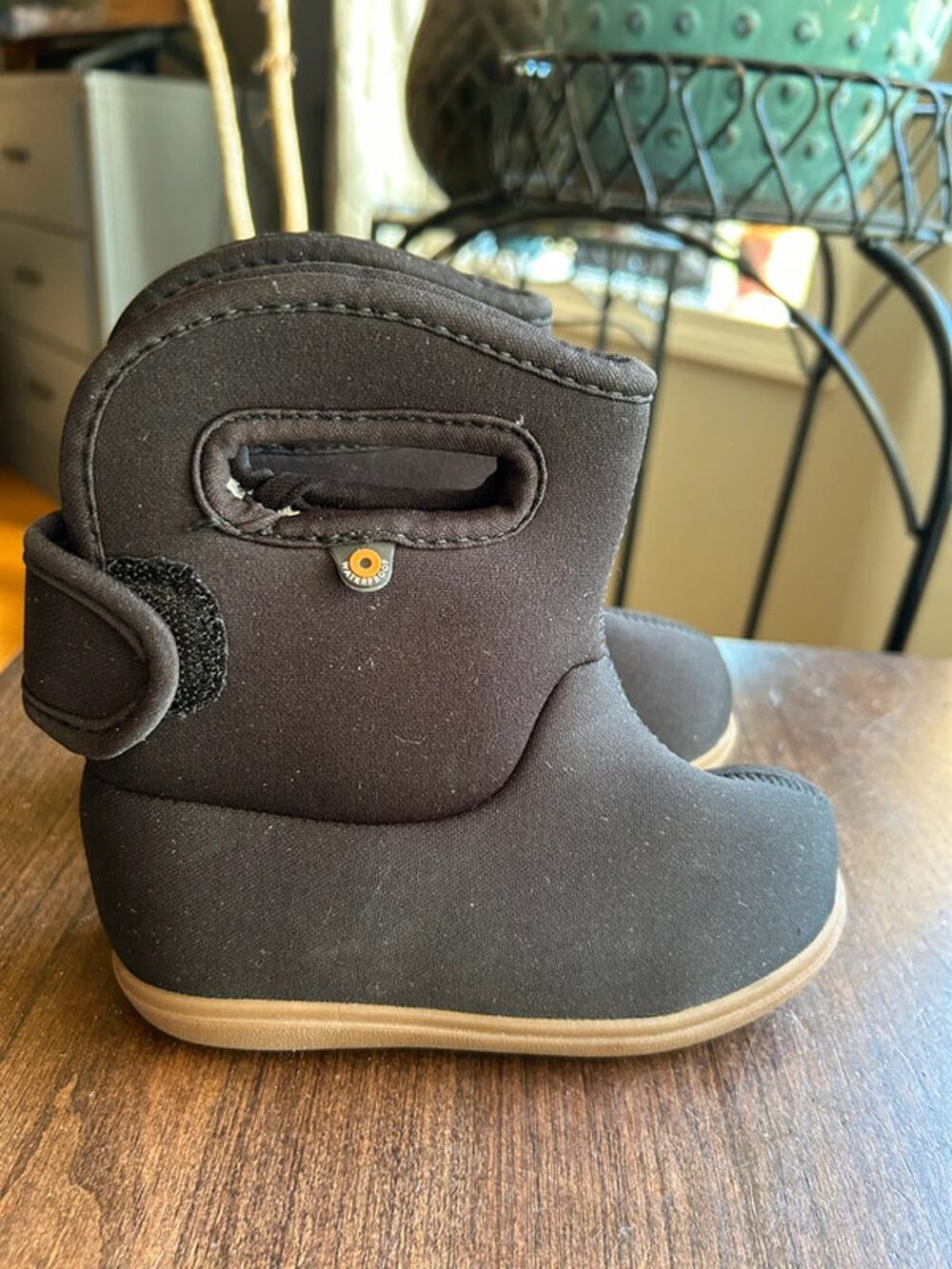Bogs size 8 Baby Bogs II kids' waterproof rain boots hook-and-loop closure strap